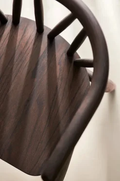 Storm Børnestol, eg fra Oaklings