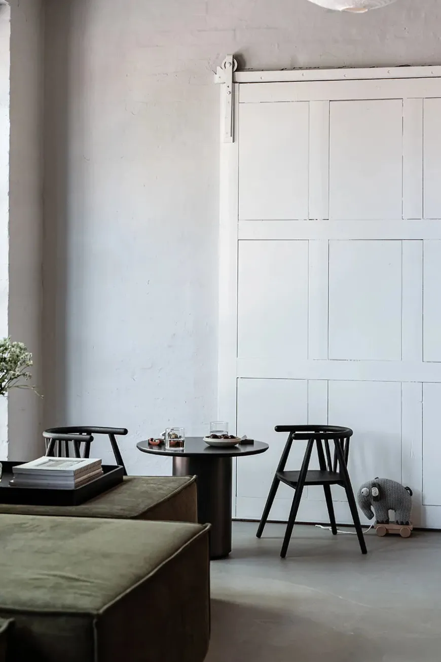 Storm Børnestol, eg fra Oaklings