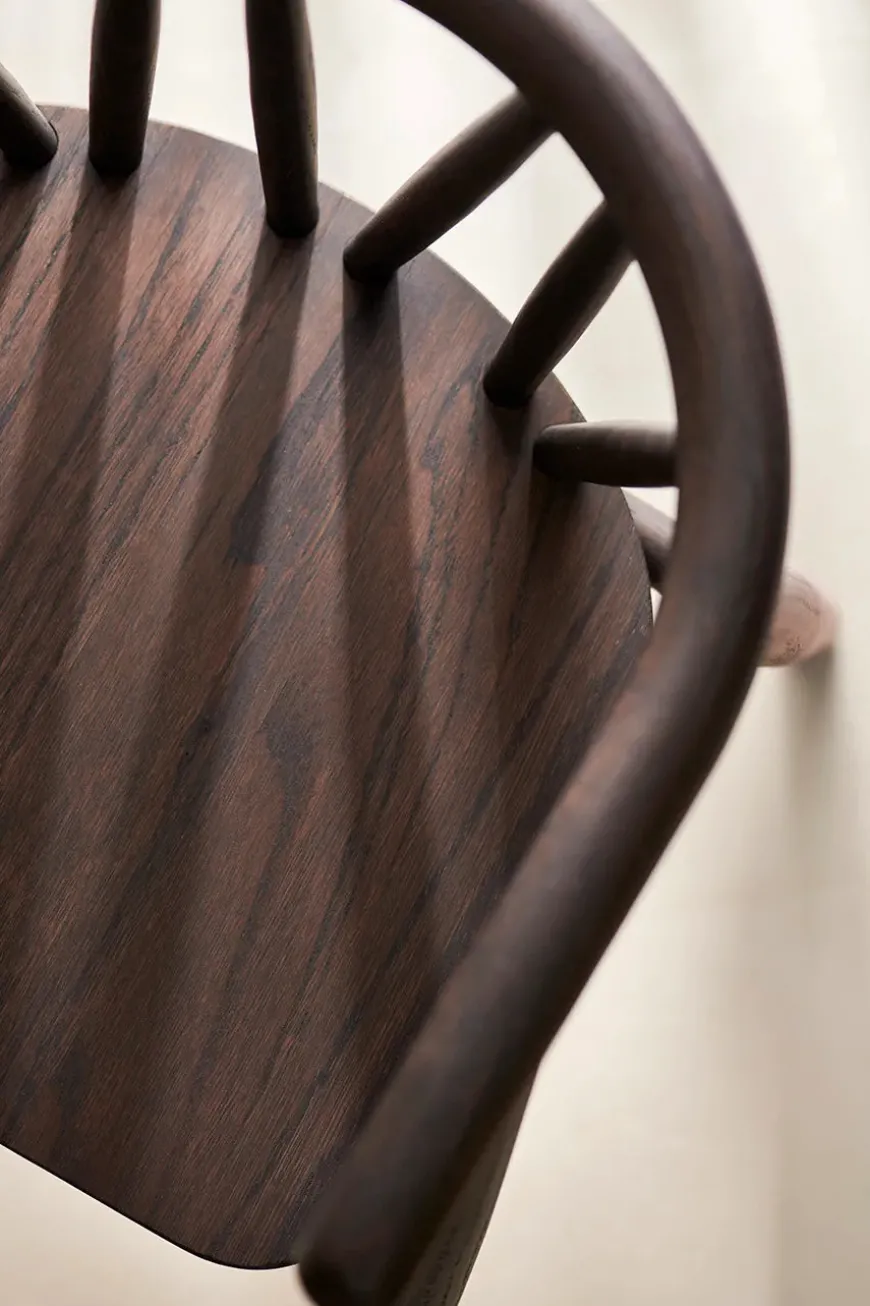 Storm Børnestol, sortlakeret eg fra Oaklings