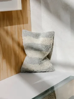 Stripe Nepal pude fra Aiayu