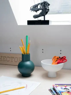 Strøm Vase, purple ash fra raawii