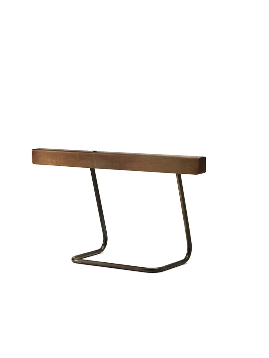 T Model bordlampe fra Anour