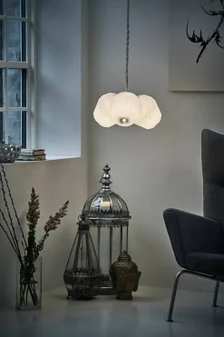 The Bouquet Pendel, medium fra Le Klint