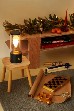 The Muse Portable Lampe, Solid Brass fra Tala