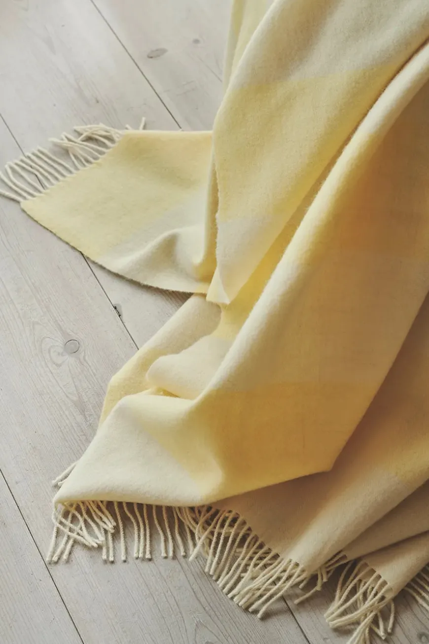 The Sweater Plaid, golden yellow fra Silkeborg Uldspinderi