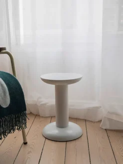 Thing Sidebord/Skammel, black fra raawii