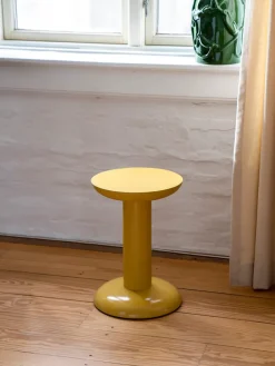 Thing Sidebord/Skammel, carmine red fra raawii