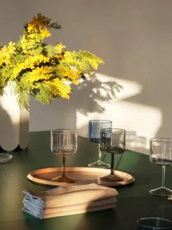 Tint Coupe Glass fra Hay