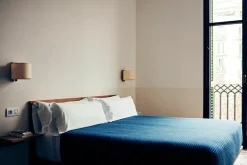 TMM Corto Væglampe, bøg fra Santa and Cole