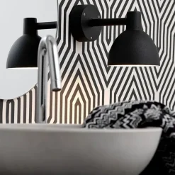 Toldbod 155 væglampe fra Louis Poulsen