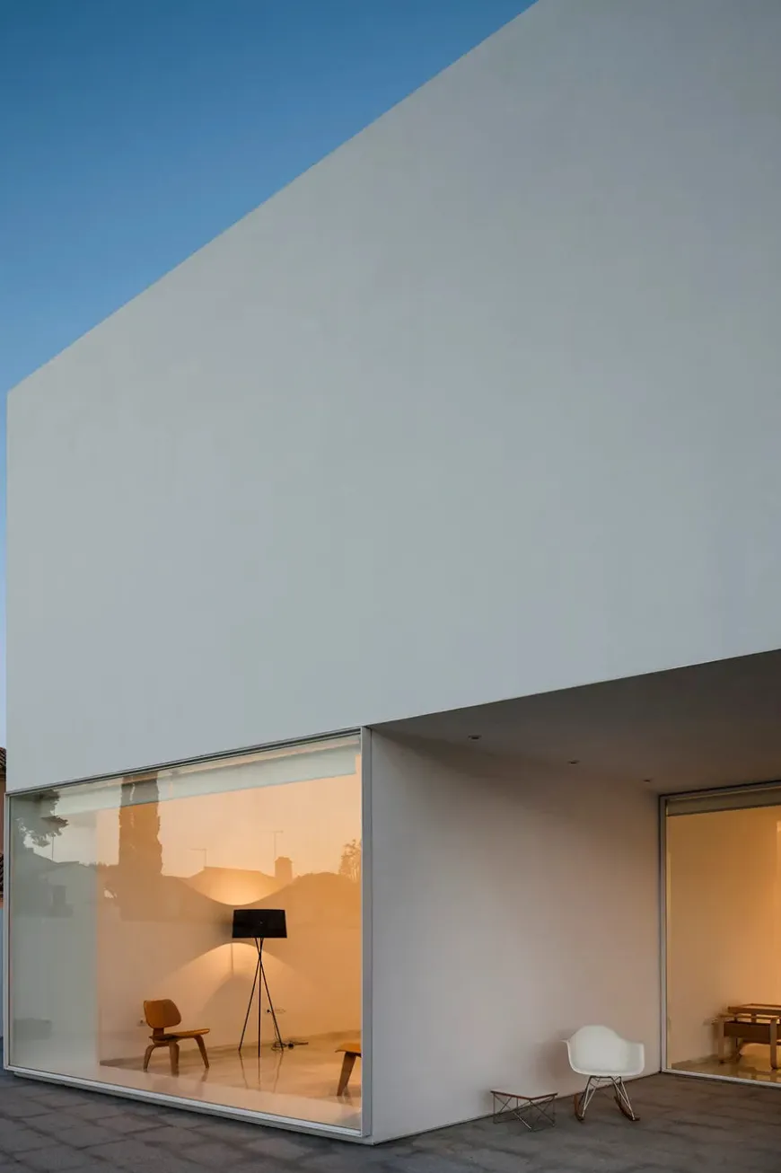 Tripode Gulvlampe fra Santa and Cole, natural (G5)