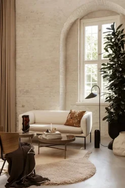 Turn Sofa 2 Bouclé, off-white fra Ferm Living