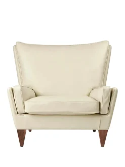 V11 Lounge Chair, smooth leather cream fra GUBI
