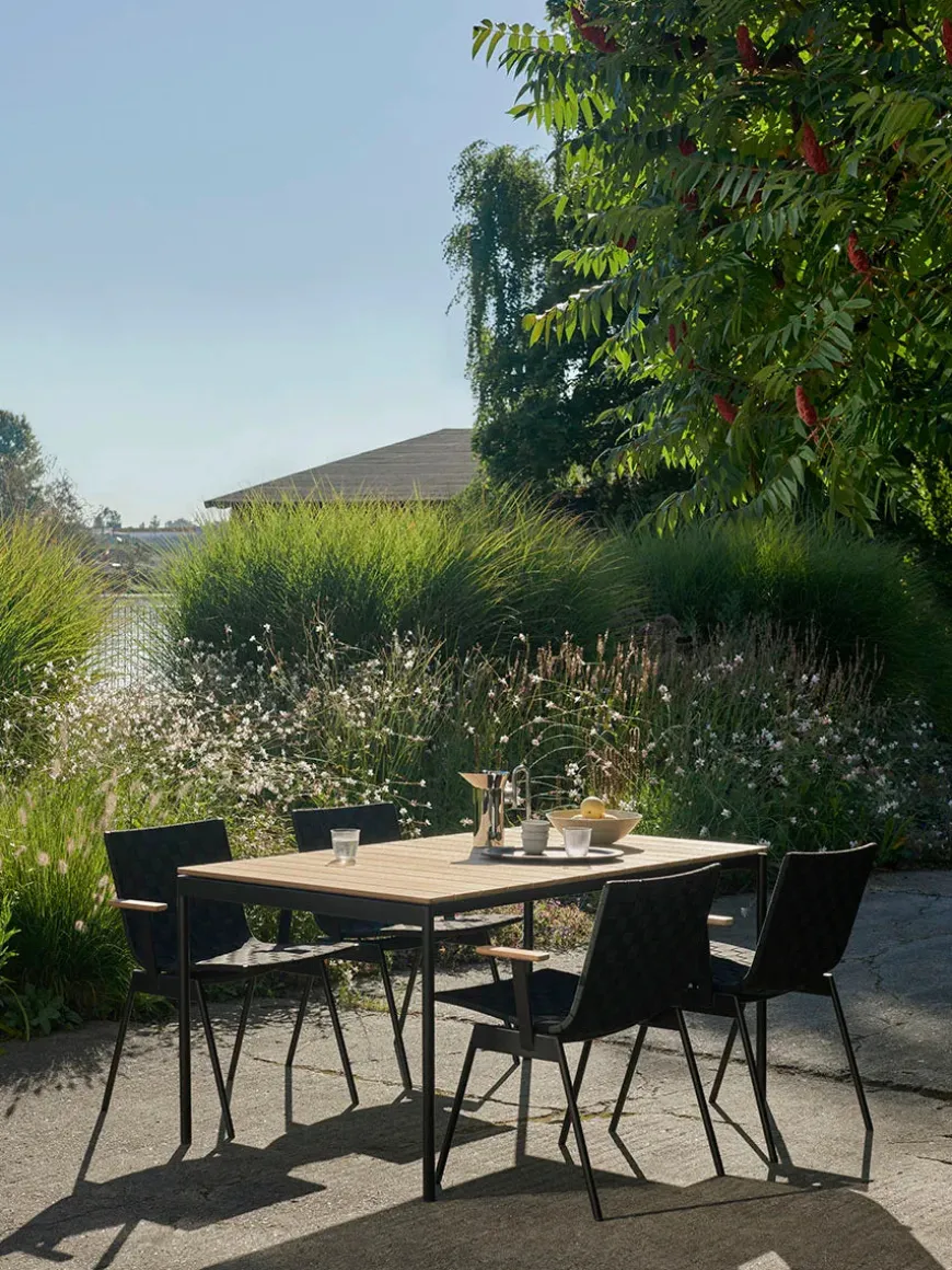 Ville AV33 Havestol fra &Tradition