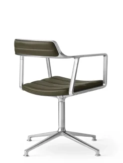 VIPP452 Swivel Chair, dark sand fra Vipp
