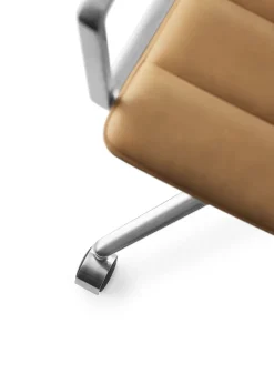 VIPP452 Swivel Chair m/hjul, bosco grøn læder fra Vipp