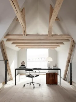 VIPP452 Swivel Chair m/hjul, camel læder fra Vipp