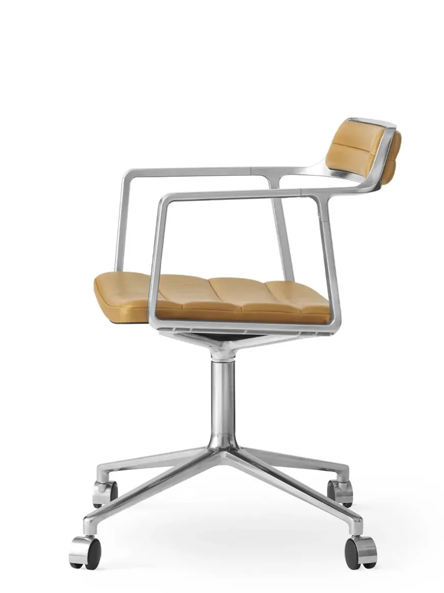 VIPP452 Swivel Chair m/sort stel & hjul, sort læder fra Vipp