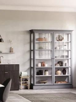 Vitrineskab Classic V2, sort fra Lindebjerg Design