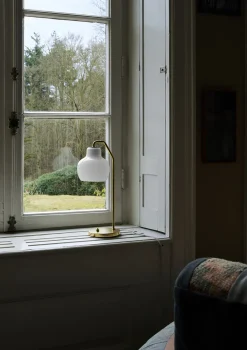 VL Ringkrone Bordlampe fra Louis Poulsen