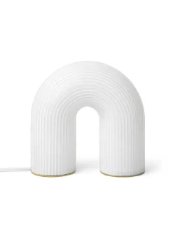 Vuelta Floor Lamp fra Ferm Living