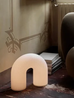 Vuelta Portable Lamp fra Ferm Living