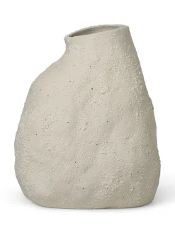 Vulca Medium vase, Off-white Stone fra Ferm Living