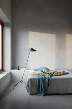 VV Cinquanta gulvlampe fra Astep