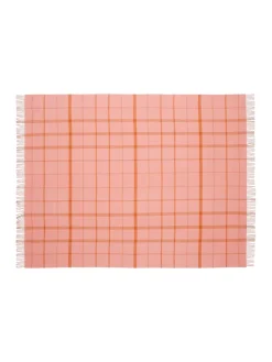 Warp & Weft Plaid, beetroot/midnight fra Silkeborg Uldspinderi