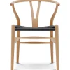 Y-stol CH24, Bøg lak med sort flet af Hans J. Wegner