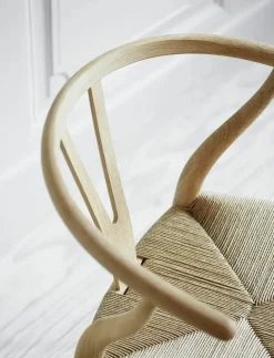 Y-stol CH24, eg olie af Hans J. Wegner