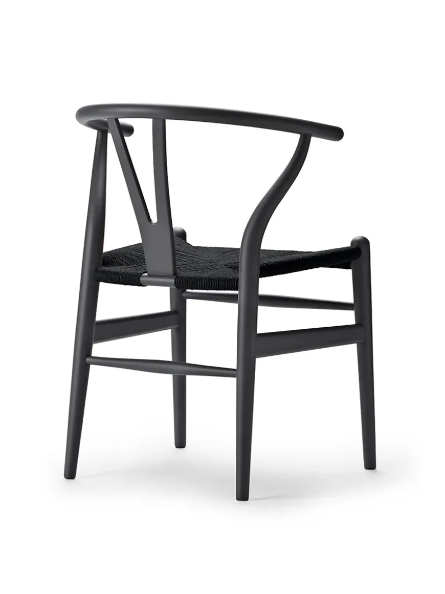 Y-stol CH24 Soft Black med sort flet af Hans J. Wegner