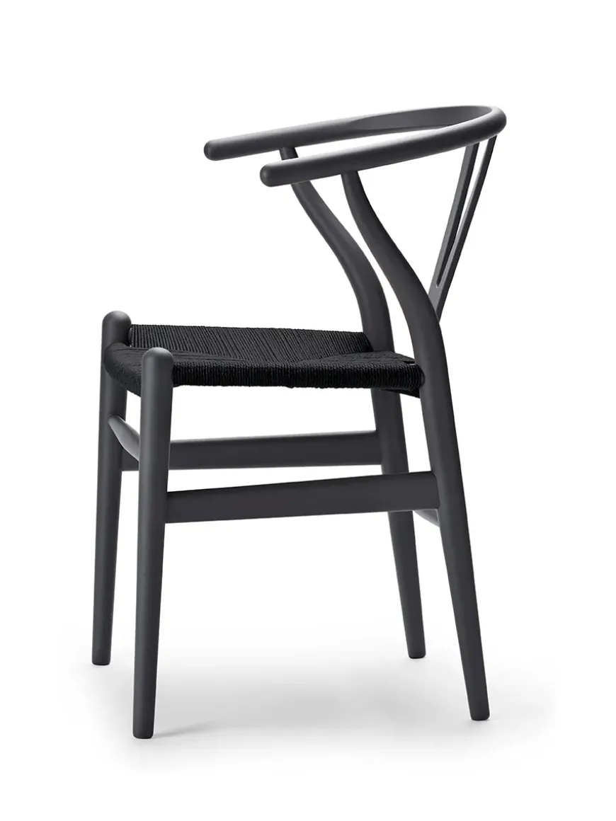 Y-stol CH24 Soft Black med sort flet af Hans J. Wegner
