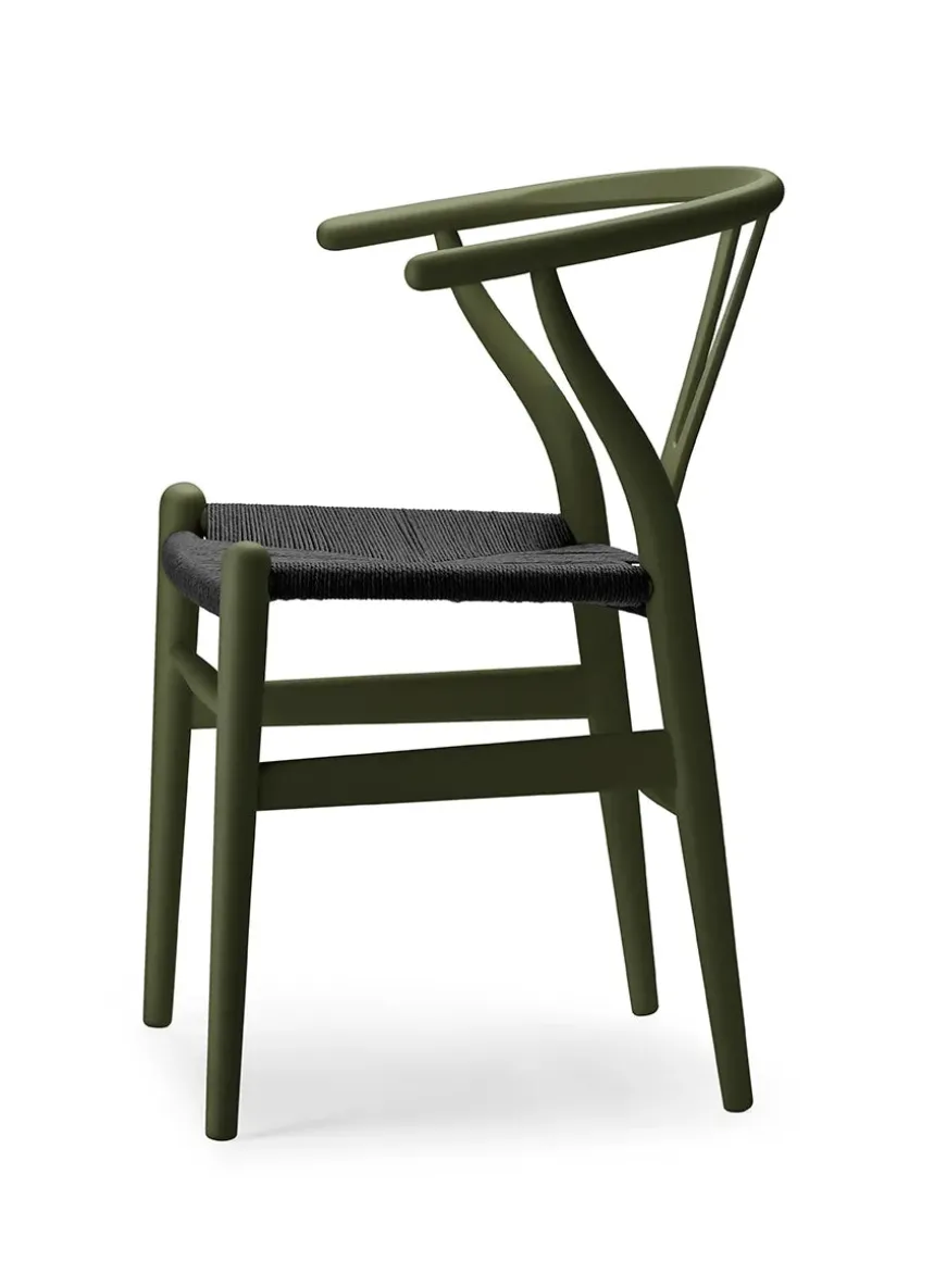Y-stol CH24 Soft Pewter med sort flet af Hans J. Wegner