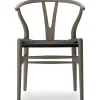 Y-stol CH24 Soft Slate med sort flet af Hans J. Wegner