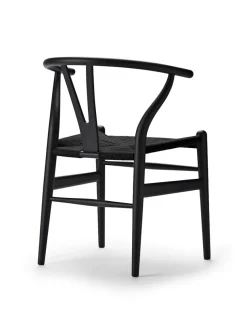 Y-stol CH24 Soft Terracotta med sort flet af Hans J. Wegner